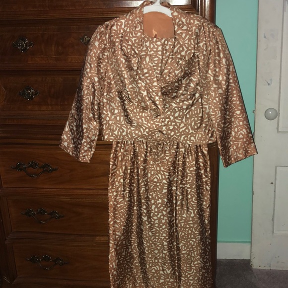 Beautiful formal/business casual dress w/pea coat - Picture 7 of 7